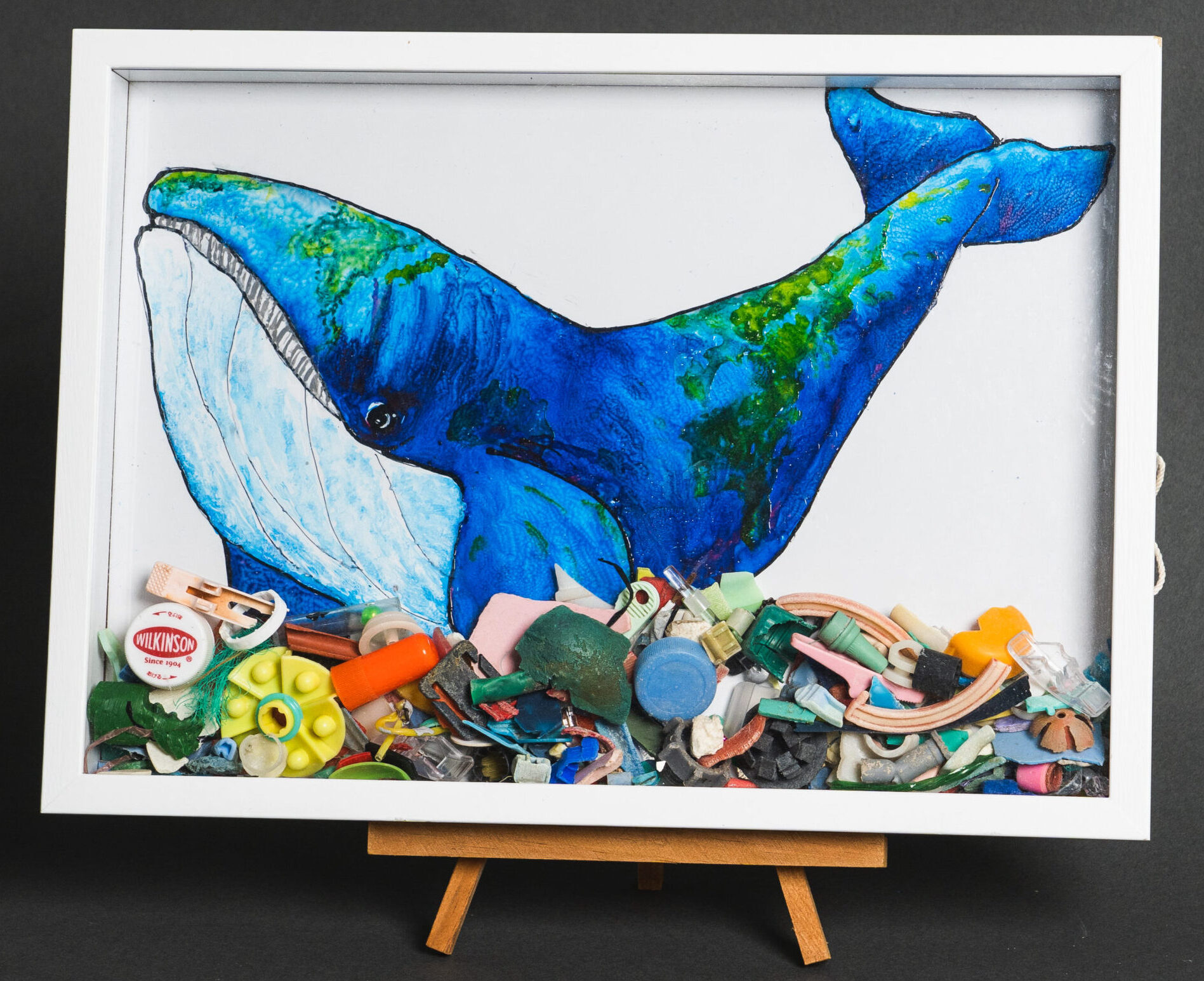 クジラのディンプルアート　海洋プラスチック